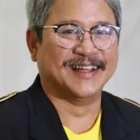 Photo star :  Arun Pawilai