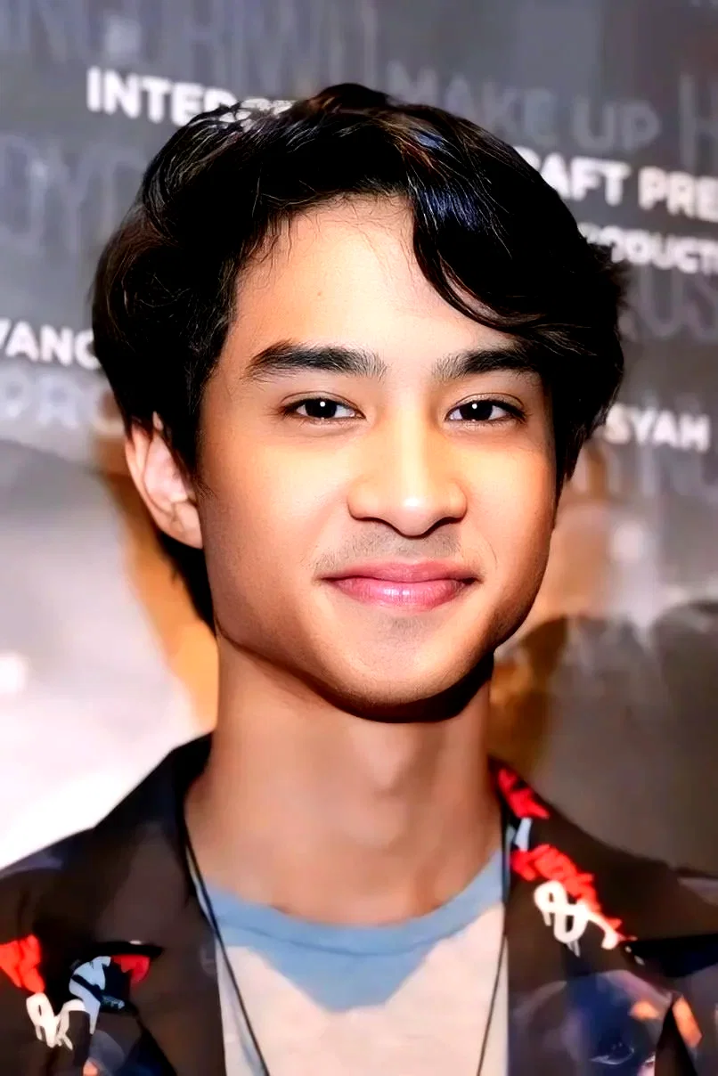  Devano Danendra