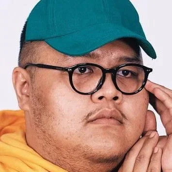  Reza Chandika
