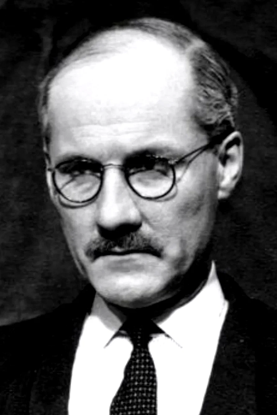Angus MacKay