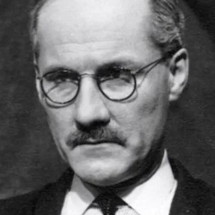 Angus MacKay