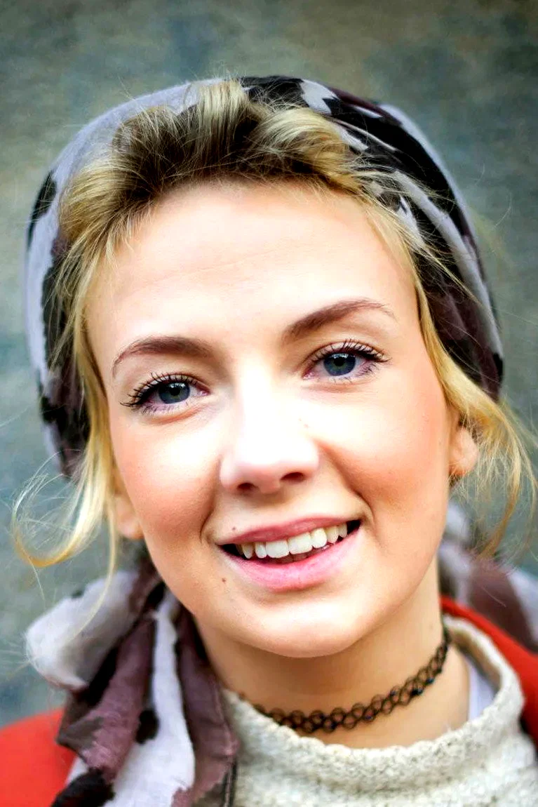  Tora Dietrichson