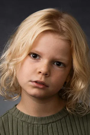  Ava Knox Martin