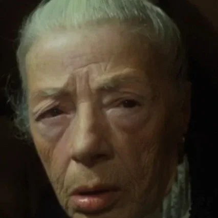  Ester Carloni