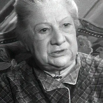  Zelie Yzelle