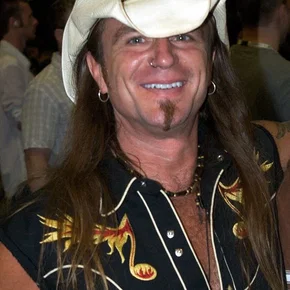 Photo star : Scott McNeil