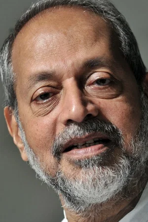  Arun Khopkar