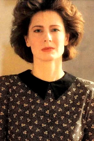  Tina Rathborne