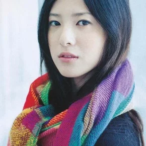 Photo star :  Yuriko Yoshitaka