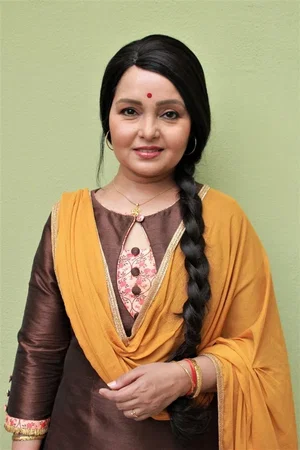  Ananya Khare