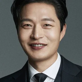 Photo star :  Lee Sung-woo
