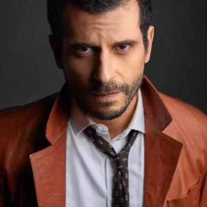  Nick Romano