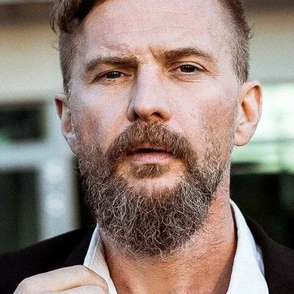  Tomasz Organek