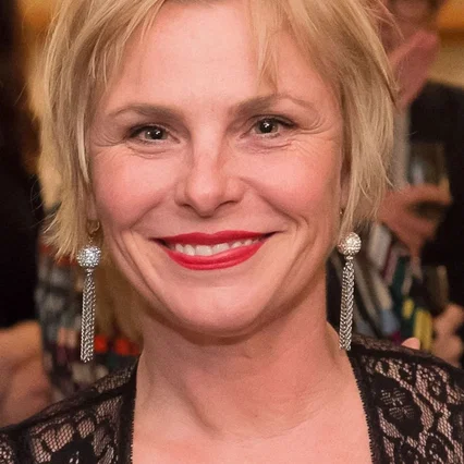  Angelica Page