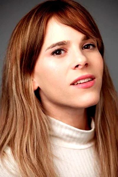  Ann Perelló