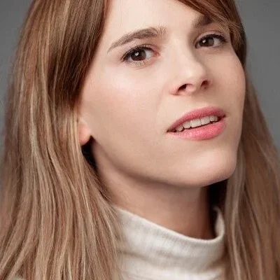  Ann Perelló