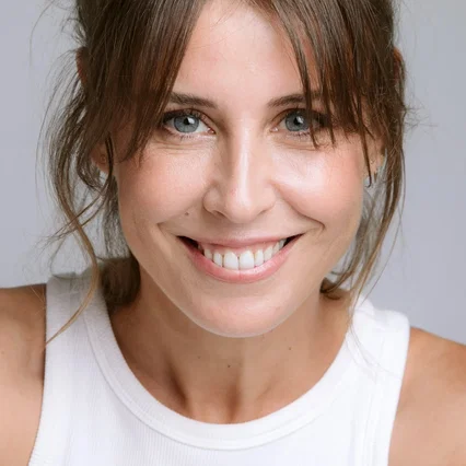  Ruth Llopis