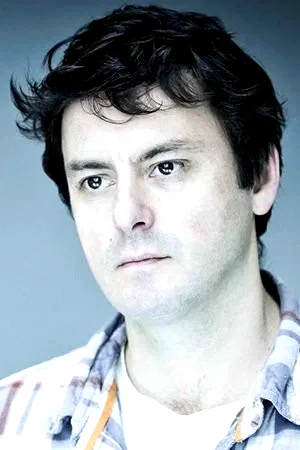  Dominic Rowan