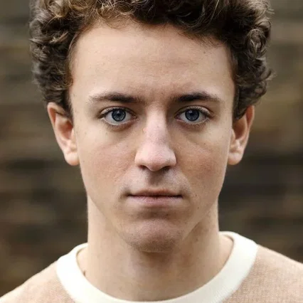 Adrian Grünewald