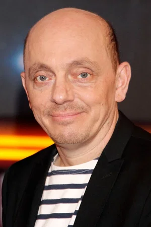  Bernhard Hoëcker