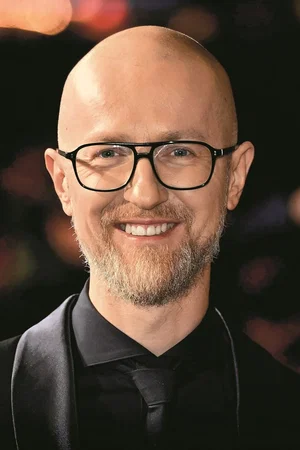  Tomek Baginski photo
