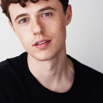  Nicholas Stoesser