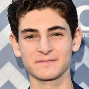 Photo star : David Mazouz