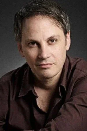 Simon  Bossell photo