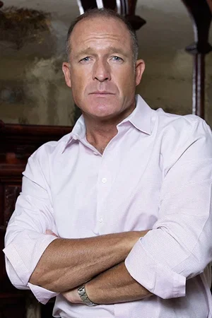  Michael Graham