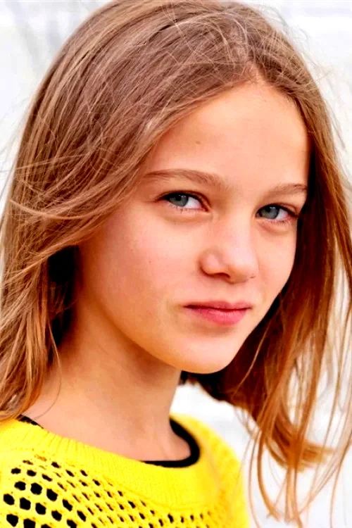  Lucie Loste