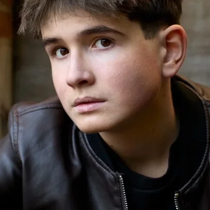  Maxim Foster