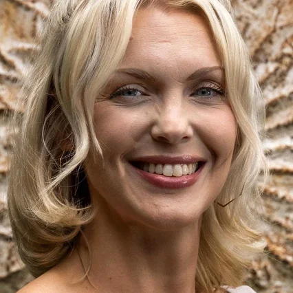  Micaëla Oeste
