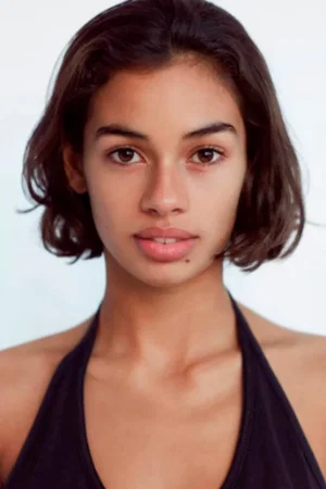  Nia Towle