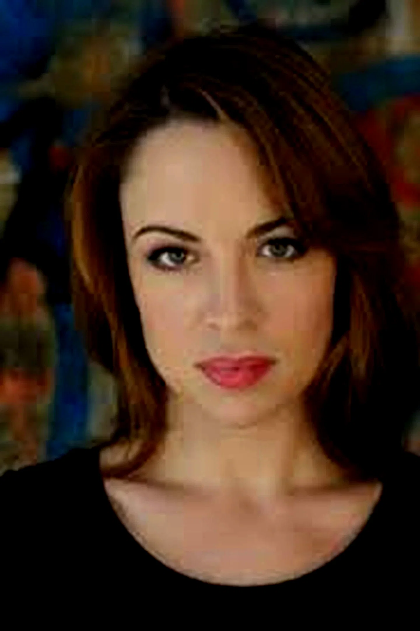 Eve Macklin