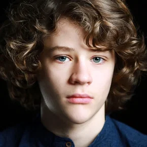 Photo star :  Sam Taylor Buck