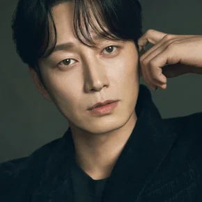 Photo star :  Lee Hyun-wook