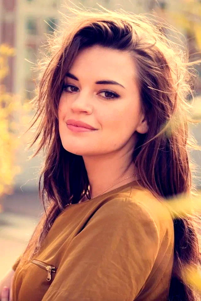  Eva Laurenssen