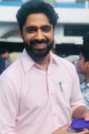  Dheeraj Kumar