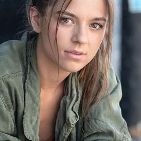 Photo star : Aria Wallace