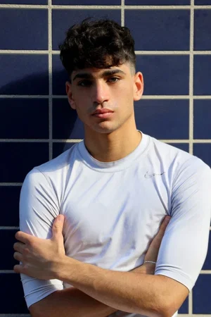  Adam Hafsia photo