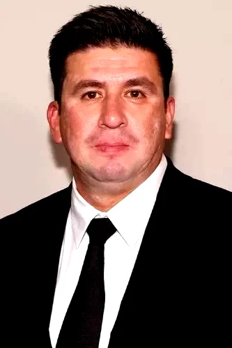  Ray Mendoza