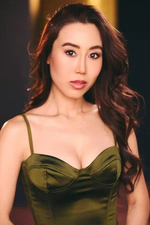  Lisa Lee