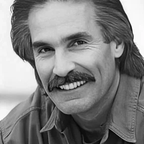 Photo star :  Tom Tayback