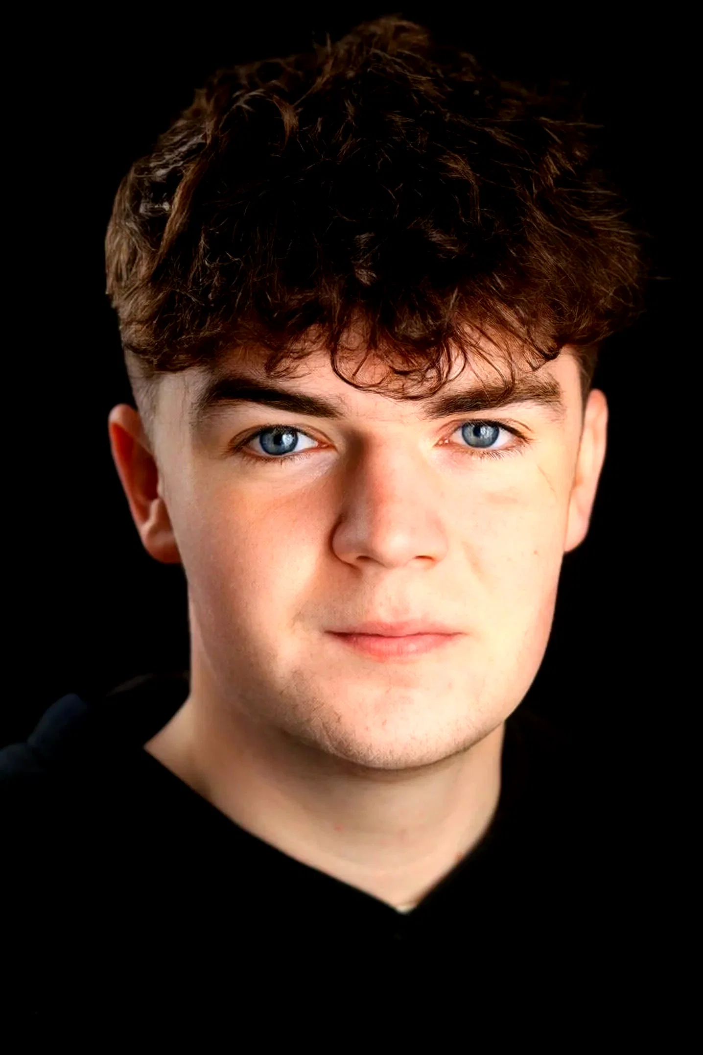  Lewis McAskie