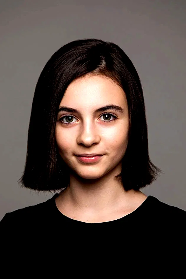  Lara McDonnell
