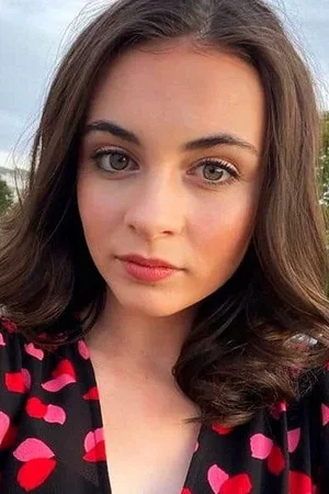  Lara McDonnell