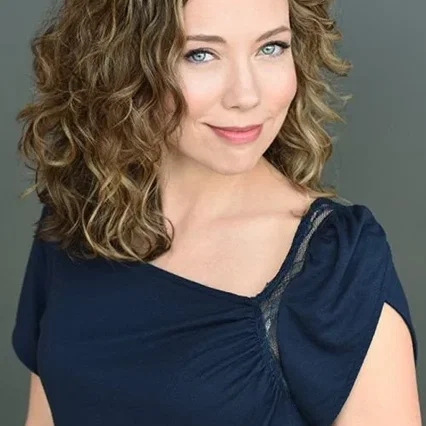  Cynthia Evans