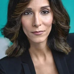 Photo star :  Pooya Mohseni
