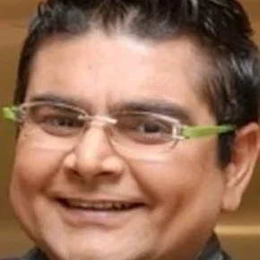 Photo star :  Deven Bhojani