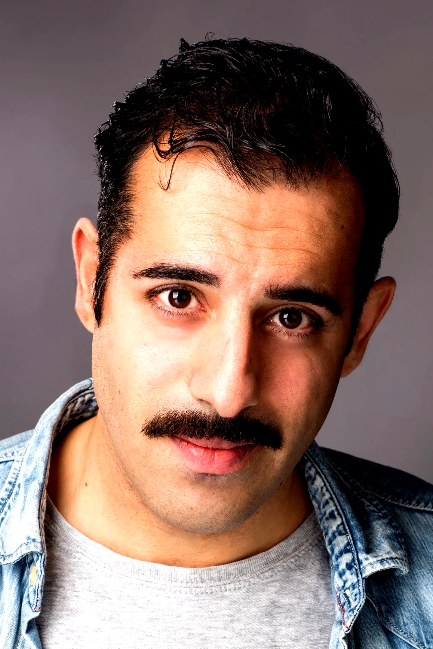  Bahador Foladi